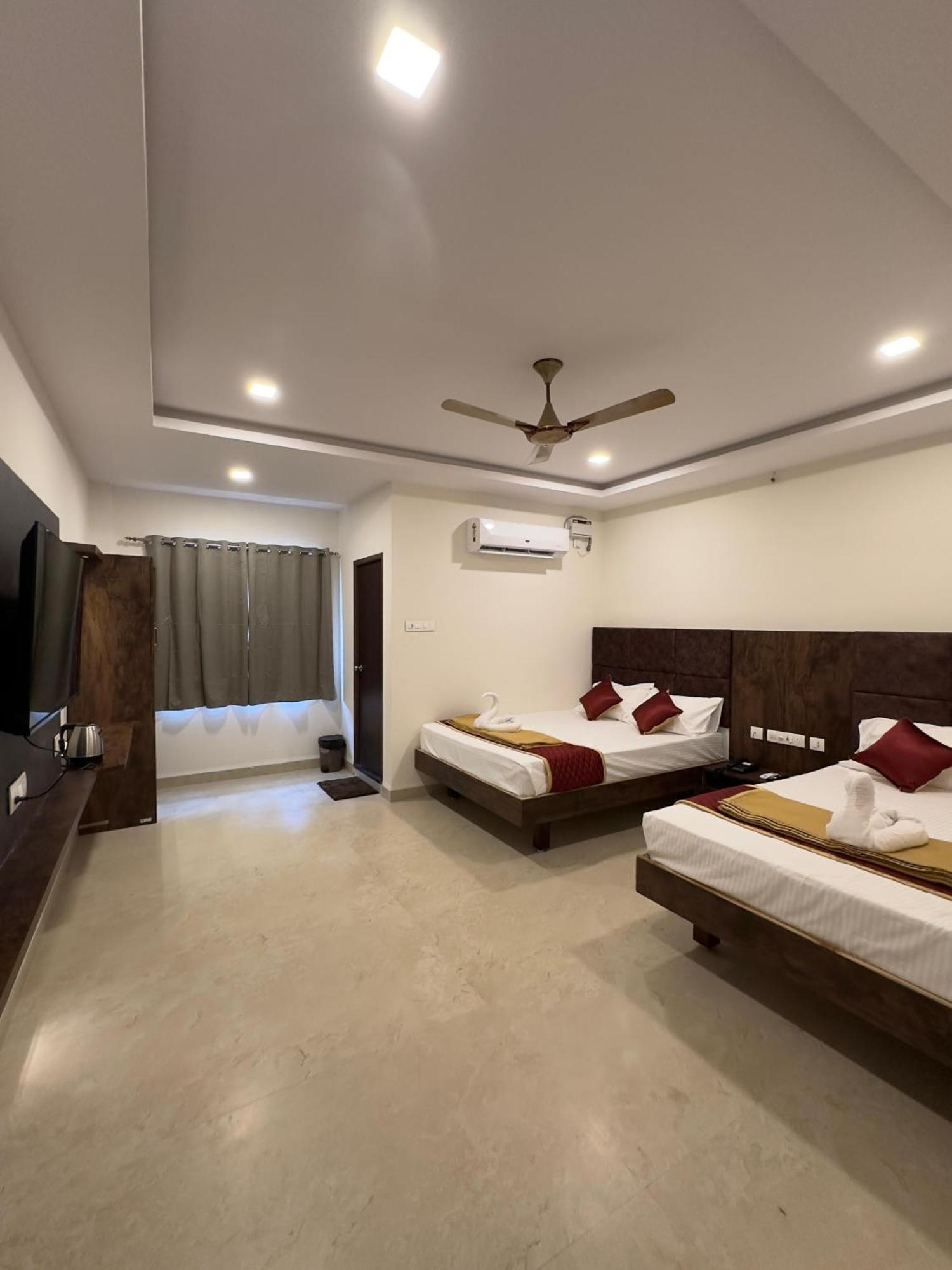 Hotel Arudra Residency Tiruvannāmalai Esterno foto
